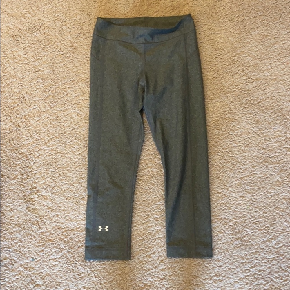 Under armour cropped leggings